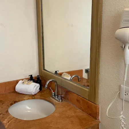 Deluxe Double Suite With Private Oceanfront Feel